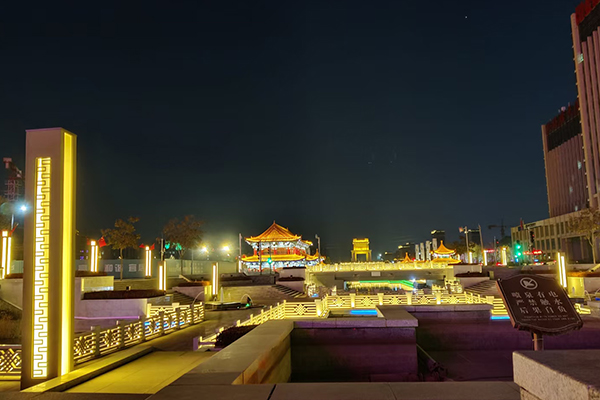 讓燈光點(diǎn)綴城市，夜景亮化工程走進(jìn)生活